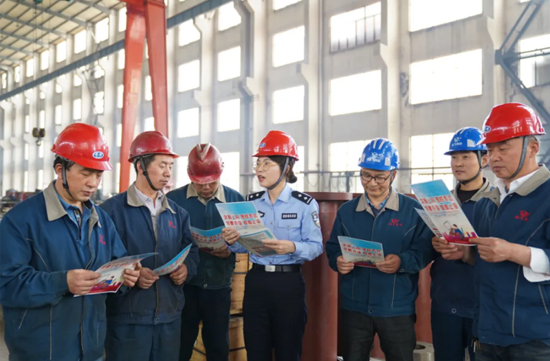 抵制網(wǎng)絡(luò)謠言、共建清朗家園宣傳活動(dòng)走進(jìn)鵬飛